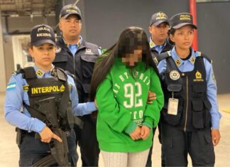 Extraditan a hondureña desde España acusada de secuestro