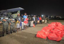 Capturan a diez personas e incautan 1.3 toneladas de cocaína en el Caribe hondureño