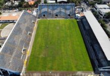 Mario Moncada dice que la nueva grama del estadio Morazán está contaminada de hongos