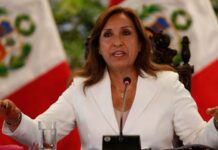 Congresistas presentan moción para la destitución de la presidenta de Perú, Dina Boluarte
