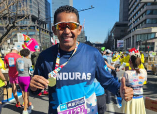 Hondureño Eduar Raudales cumple el sueño de participar en la maratón de Tokio 2024