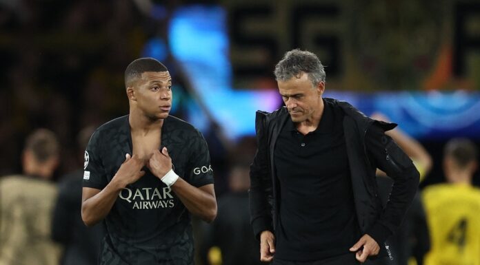 Luis Enrique y Mbappé se reúnen tras el cambio del delantero en Mónaco