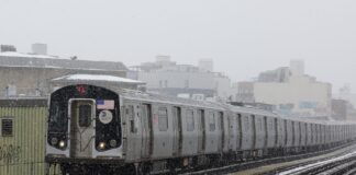Nueva York pondrá en marcha un programa piloto para detectar armas en su metro