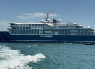 ¡Histórico! Llega un crucero con más de 330 turistas y tripulantes a la isla de Amapala