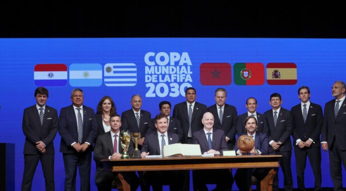 FIFA y Conmebol firman, junto a presidentes de Paraguay y Uruguay, acta del Mundial 2030