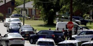 Tres agentes murieron y cinco resultaron heridos en un tiroteo en una residencia de Carolina del Norte