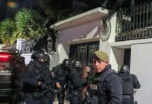 La Unión Europea condena el asalto a la embajada de México en Quito