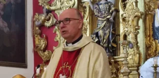 El obispo Nácher destaca la importancia de mensajeros creíbles en su homilía