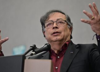 Gustavo Petro dice que alcaldes colombianos cometen un delito al intentar suplantarlo en viaje a EE.UU.