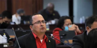 Diputado Sergio Castellanos reconoce haber votado a favor de la destitución de magistrados en el 2012