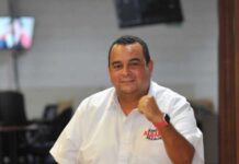 Alcalde Aldana pide a capitalinos bañarse en pareja para ahorrar agua