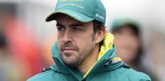 Fernando Alonso renueva con Aston Martin hasta 2026 y acaba con las especulaciones sobre su futuro