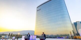 Google abre oficinas en El Salvador y anuncia 200,000 dólares para emprendedoras