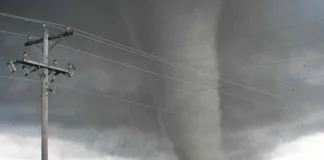 Tornados en Estados Unidos azotan parte de Nebraska y dejan tres heridos
