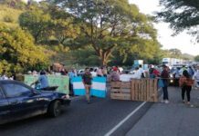 Locatarios de mercados de la zona sur amenazan con tomar la carretera Panamericana nuevamente