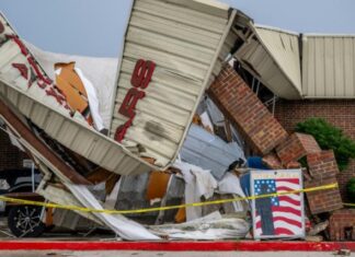 Aumentan a 11 los muertos por tormentas en Texas, Oklahoma y Arkansas
