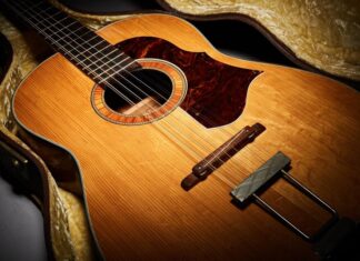 La guitarra perdida de John Lennon se vende por 2,85 millones de dólares en una subasta