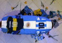 Los hijos de Maradona piden trasladar el cuerpo del ’10’ del cementerio a un memorial
