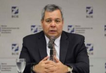 Gobierno de Costa Rica acusa a expresidente del BCIE de difamar y mentir sobre donación
