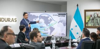 Gobierno de Honduras presenta el proyecto del Ferrocarril Interoceánico ante el CAF