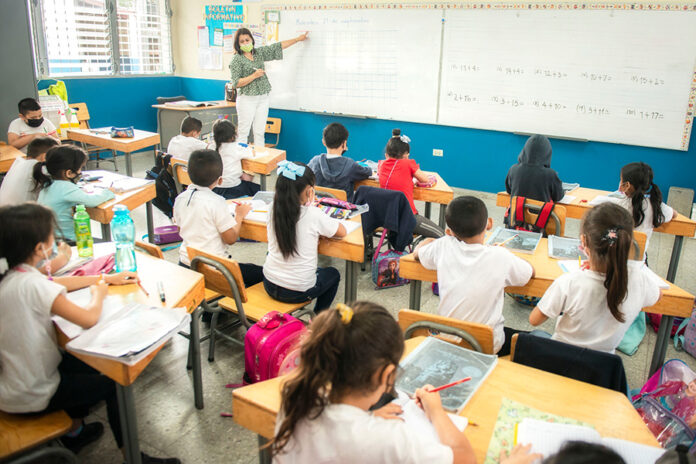 Secretaria-de-Educacion-suspende-clases-para-este-martes (1)