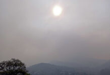 Cierran el aeropuerto Toncontín por poca visibilidad causada por humo de incendios