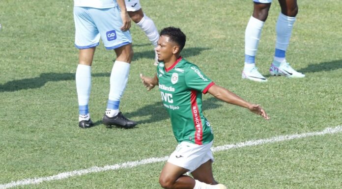 Alexy Vega, máximo goleador del Torneo Clausura 2023-2024