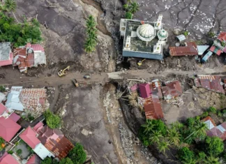 Al menos 43 fallecidos y 15 desaparecidos tras las riadas de agua y lava fría en Indonesia