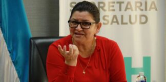 Ministra de Salud, Carla Paredes, contrató a su hermana y su cuñado para que laboren en la Sesal