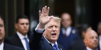 Donald Trump se proclama «preso político» y pide más donaciones de campaña