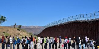 Demandan en una corte la orden de Biden que restringe el asilo en la frontera EE. UU.-México