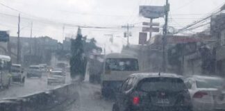 Fuertes lluvias causan daños e inundan varias calles de Tegucigalpa