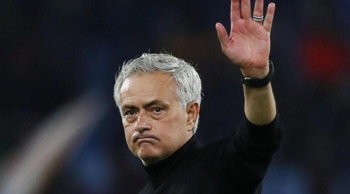 El Fenerbahçe confirma que está negociando el fichaje de Mourinho