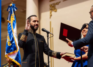 Nayib Bukele es investido para un segundo mandato consecutivo en El Salvador