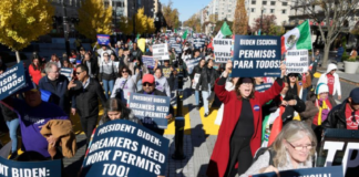 EE. UU. lanza un plan para regularizar a migrantes casados con estadounidenses