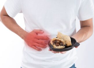 Según la OMS: 1,6 millones de personas enferman cada día por consumir alimentos insalubres