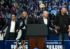 Biden recauda más de 28 millones de dólares en un acto en Los Ángeles junto a Obama