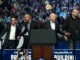 Biden recauda más de 28 millones de dólares en un acto en Los Ángeles junto a Obama