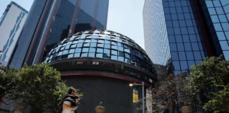 Tras elecciones, la bolsa mexicana se desploma 6.11 %, su mayor caída desde marzo de 2020