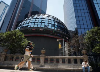Tras elecciones, la bolsa mexicana se desploma 6.11 %, su mayor caída desde marzo de 2020