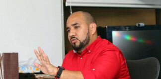 Ministro de Educación reprocha a alcaldes que rechazan los fondos del gobierno para infraestructura escolar