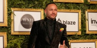 Neymar subasta una zapatilla bañada en oro para recaudar fondos que apoyen programas sociales