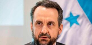 Rodolfo Pastor de María oficializa sus aspiraciones por la alcaldía de San Pedeo Sula