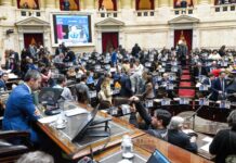 Los diputados de Argentina buscan aprobar este jueves la ‘Ley Bases’, tras un largo trámite