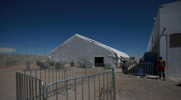 Activistas temen una nueva tragedia migratoria ante un nuevo albergue en norte de México