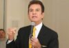 Salvador Nasralla anuncia oficialmente su candidatura presidencial