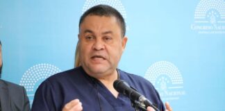 Carlos Umaña alerta sobre posible demanda colectiva contra el IHSS e Injupemp por cobros ilegales a jubilados