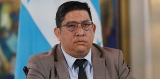 Ministro Erick Tejada niega aumento de la tarifa para altos consumidores de la ENEE