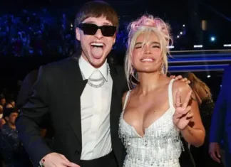 Karol G y Peso Pluma copan con 5 galardones cada uno los Premios Juventud 2024