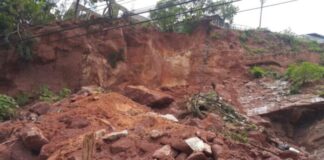 Al menos 30 casas a punto de ceder por derrumbe en colonia Villa Nueva